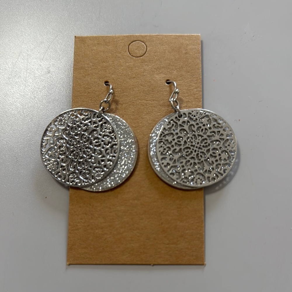 Elegant Silver Filigree Earrings
